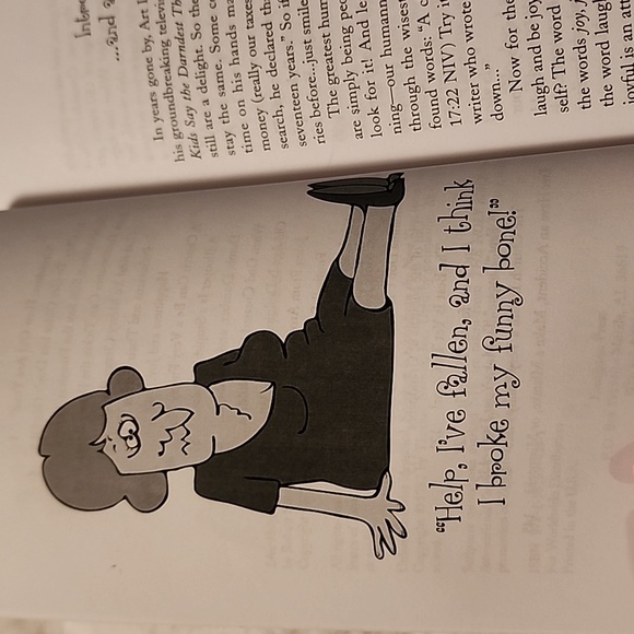 ROBERT STRAND  PAPER BACK  BOOK 📖 - Picture 7 of 8